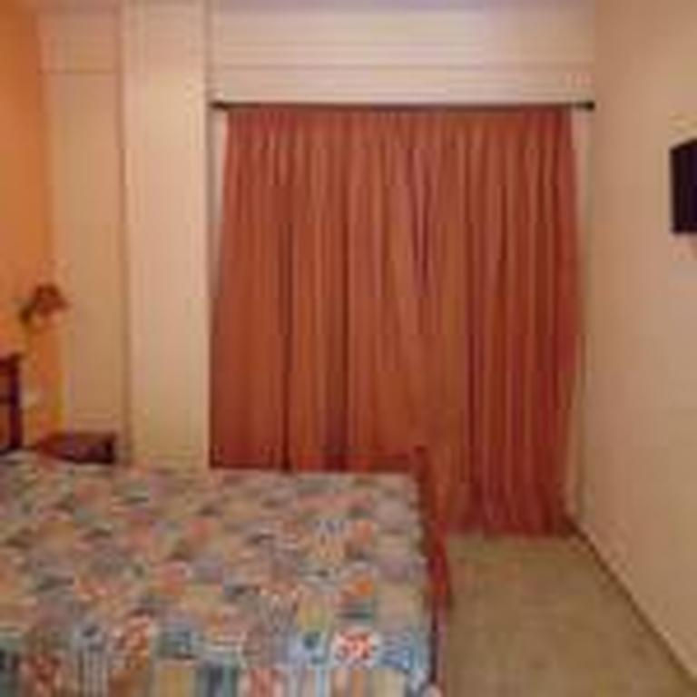 Adonis Beach Hotel Heraclión Exterior foto